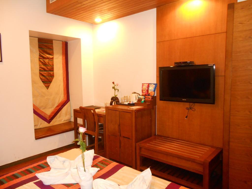 Hotel Walson Spa'O'Tel Kolkata Room photo
